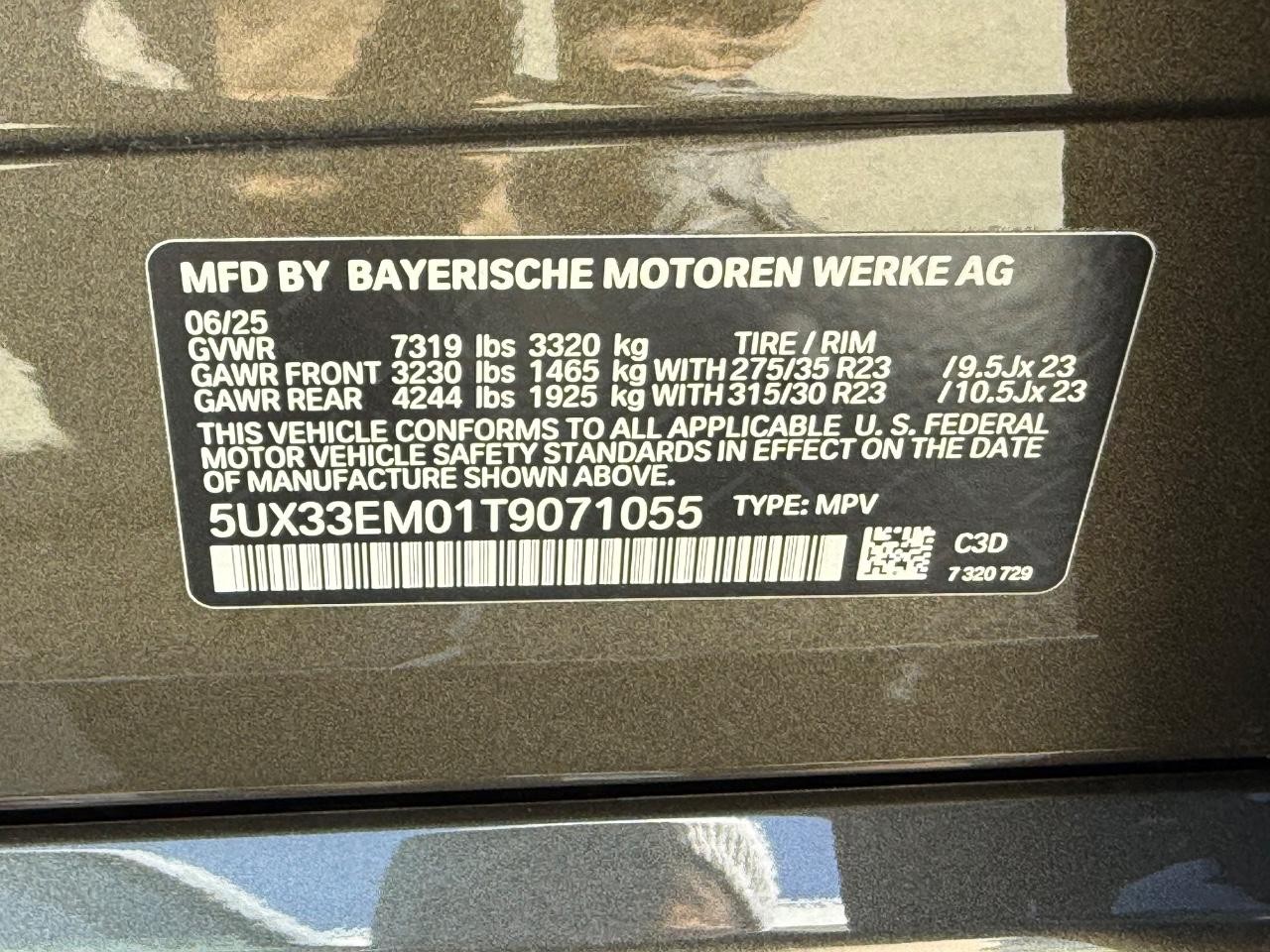 BMW X7 Vehicle Image 25