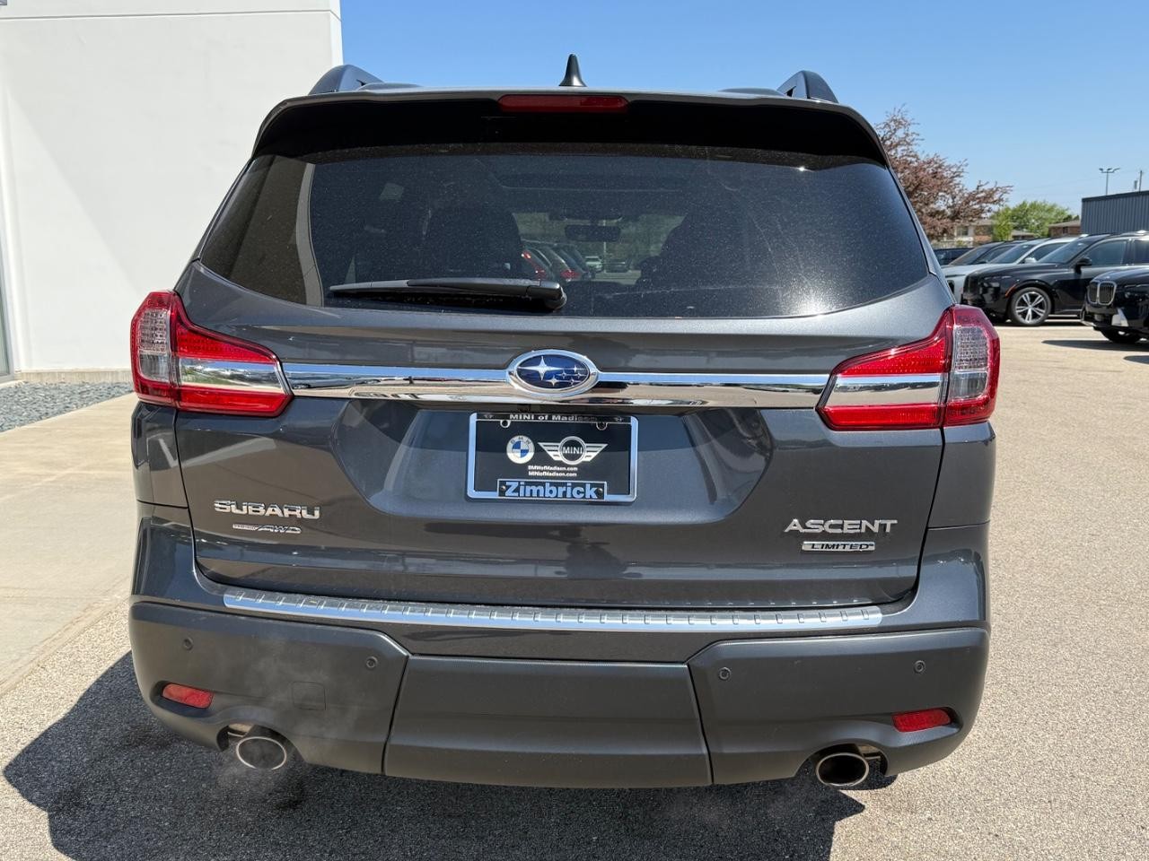 Subaru Ascent Vehicle Image 04