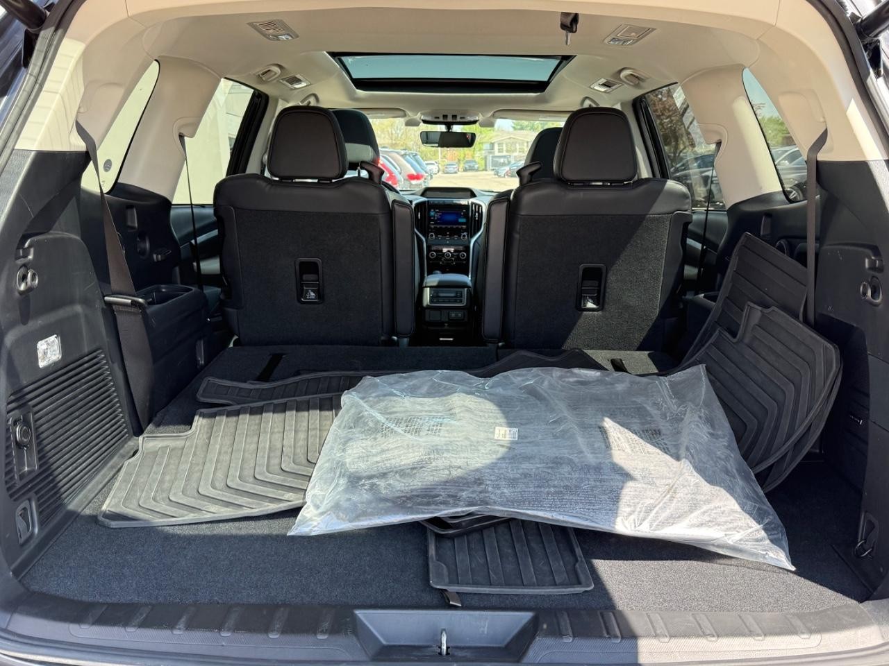Subaru Ascent Vehicle Image 05