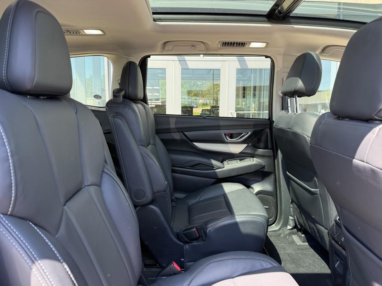 Subaru Ascent Vehicle Image 10