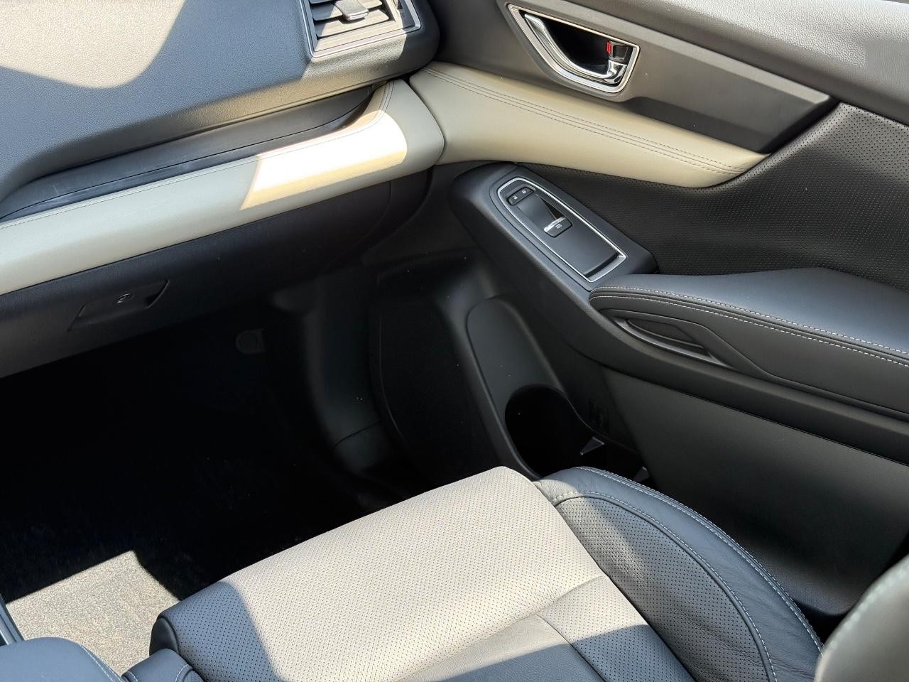 Subaru Ascent Vehicle Image 15