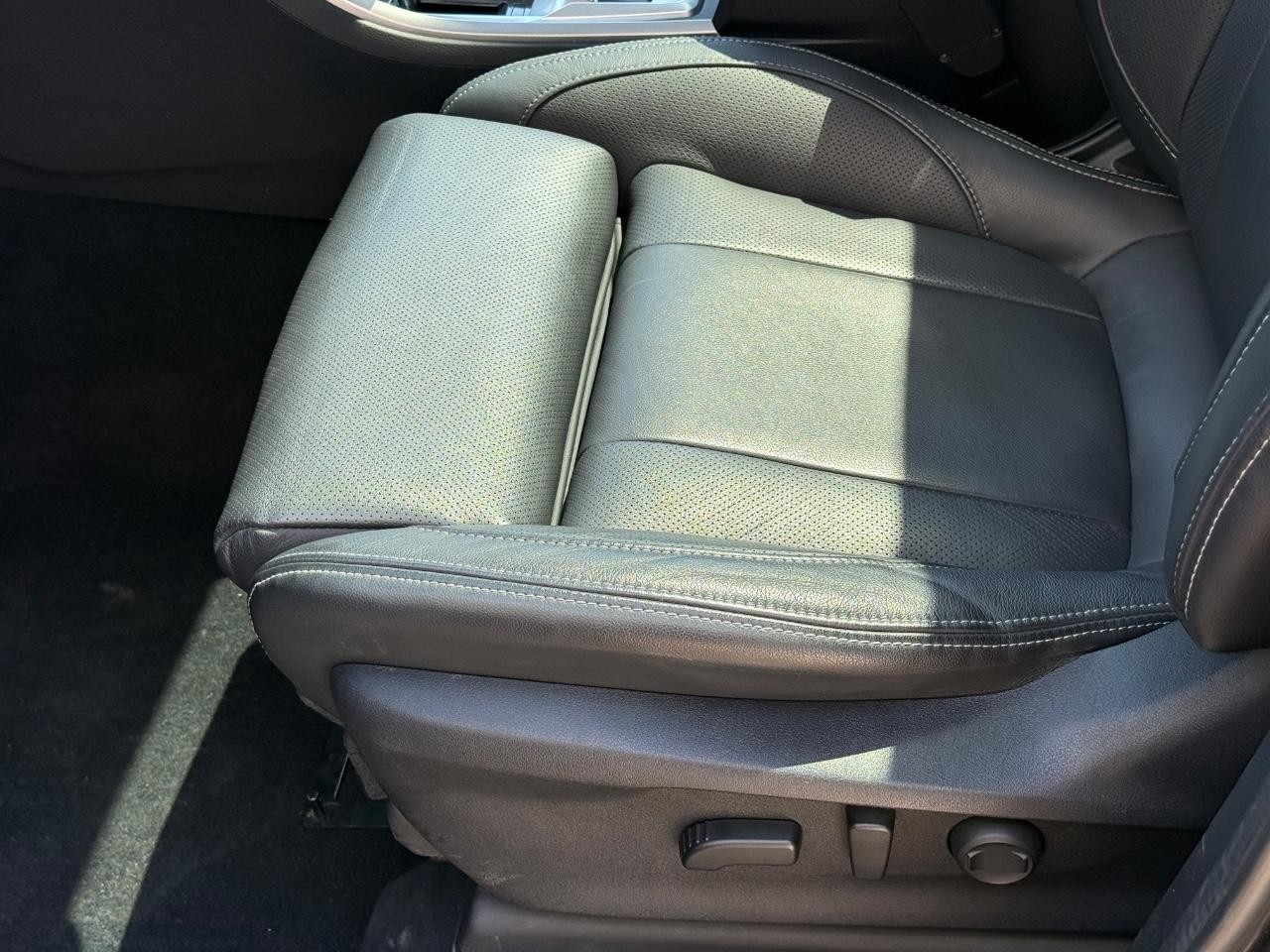 Subaru Ascent Vehicle Image 23