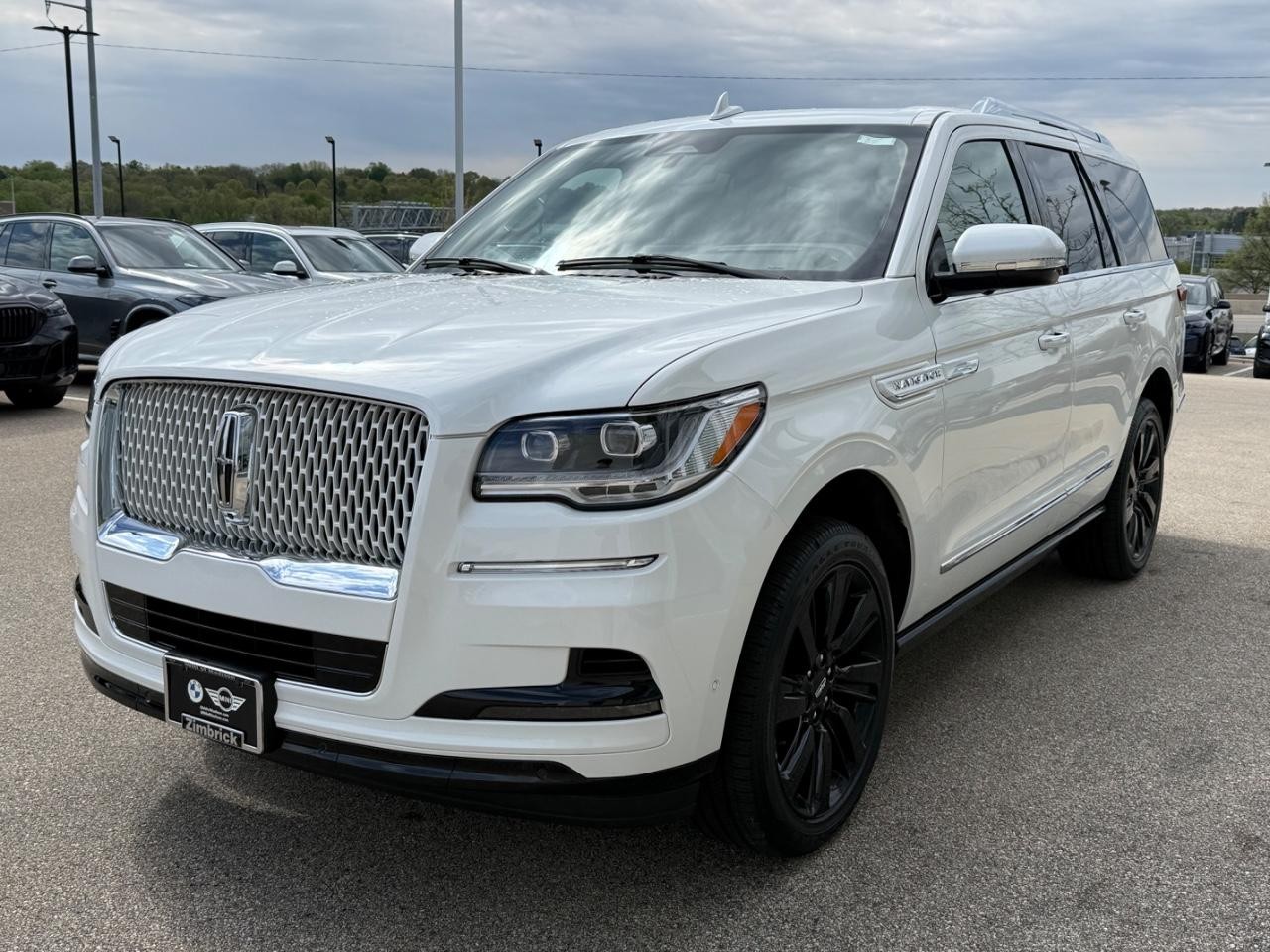 Lincoln Navigator Vehicle Image 08