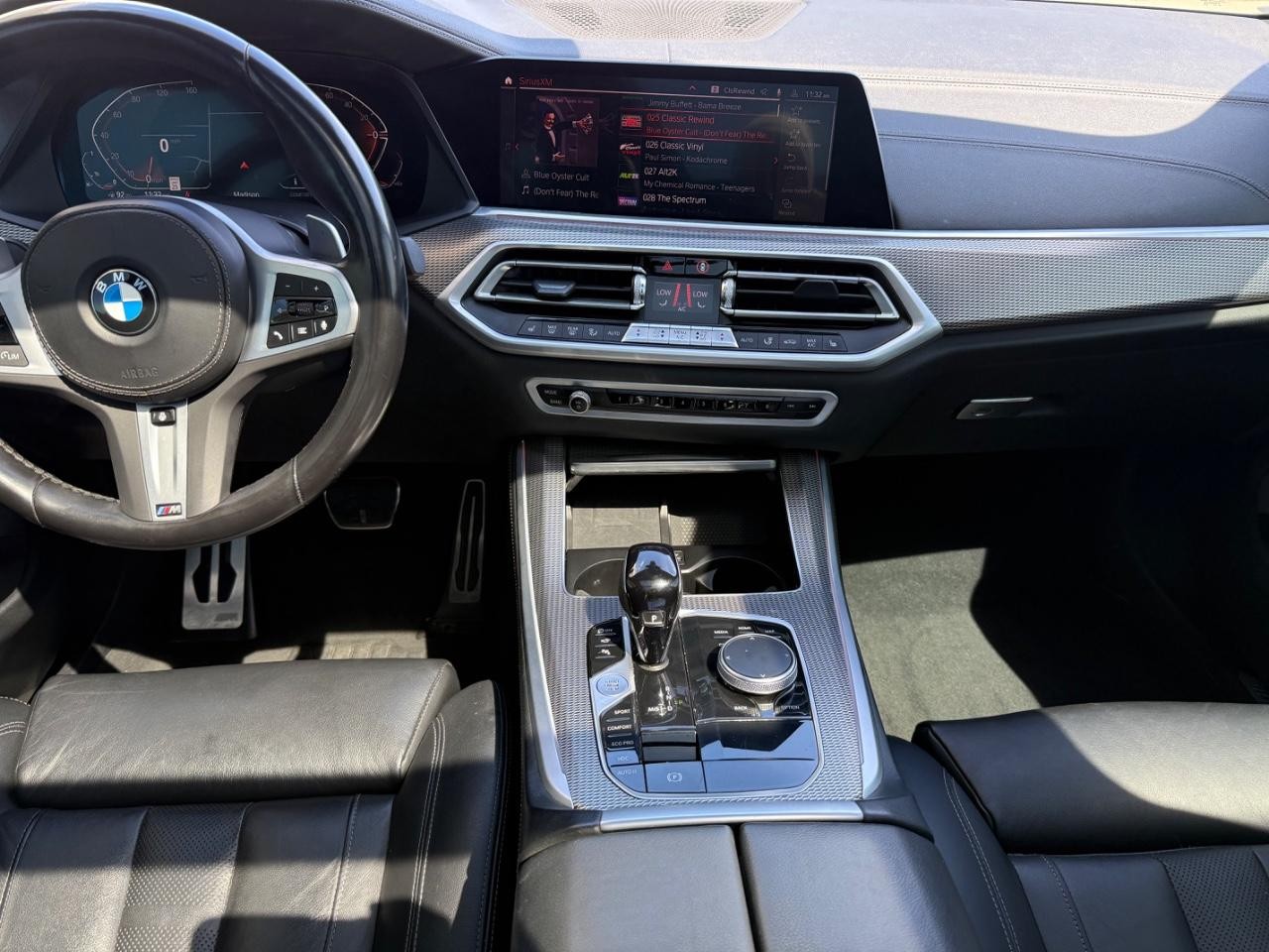 BMW X5 Vehicle Image 11