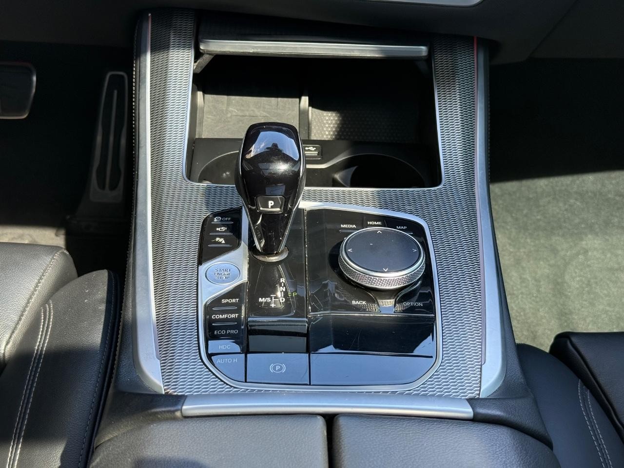 BMW X5 Vehicle Image 13