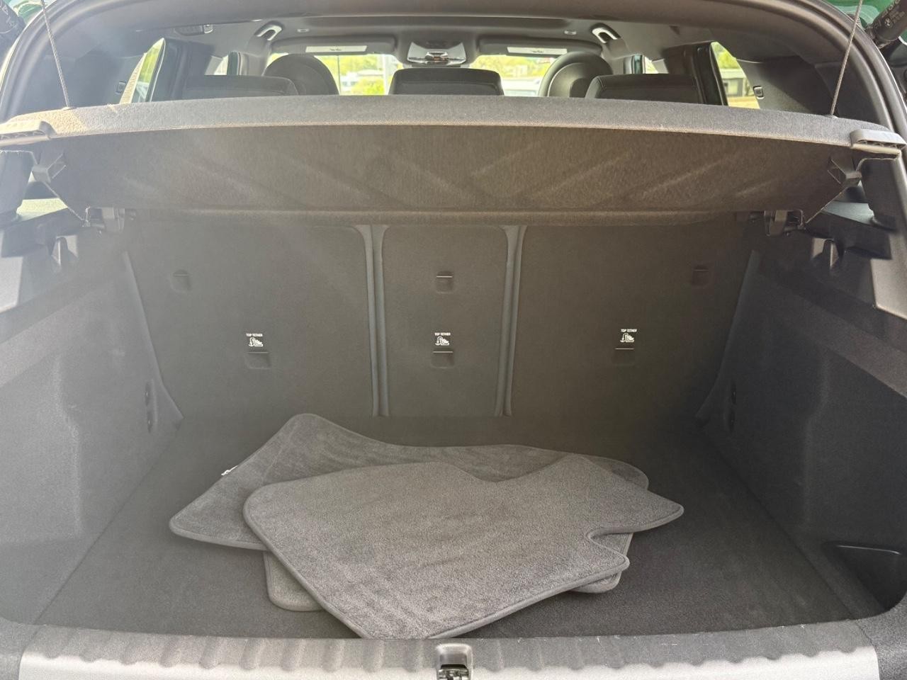 MINI Countryman Vehicle Image 05