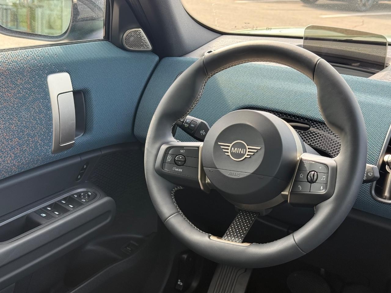 MINI Countryman Vehicle Image 14