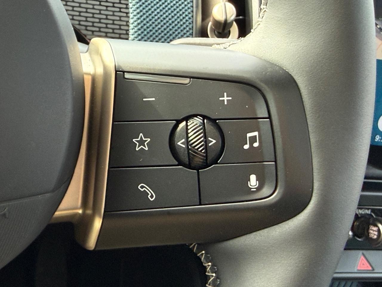 MINI Countryman Vehicle Image 17