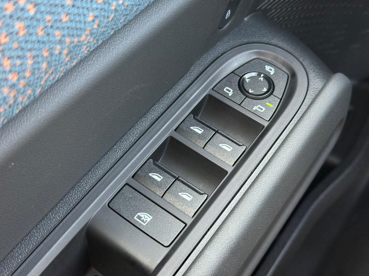 MINI Countryman Vehicle Image 20