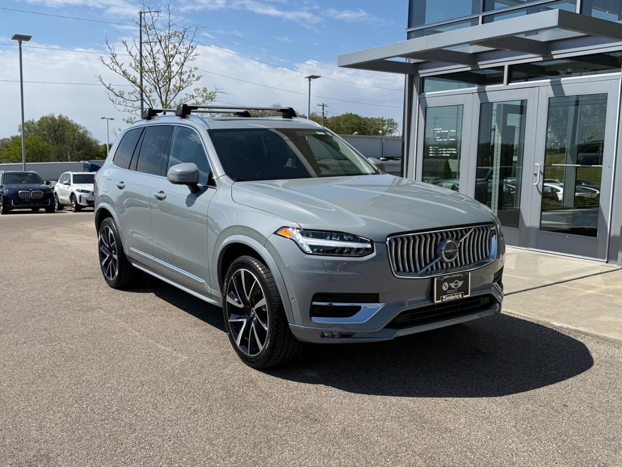 2024 Volvo XC90 B6 Plus 7-Seater Bright theme 4WD's photo