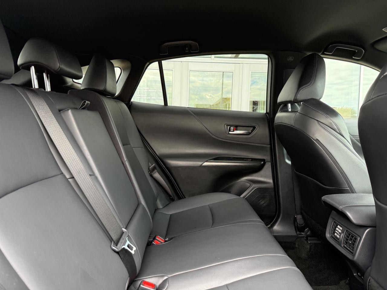 Toyota Venza Vehicle Image 10