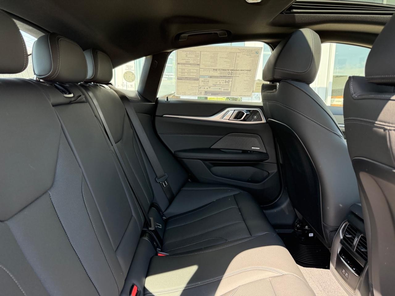 BMW i4 Vehicle Image 05