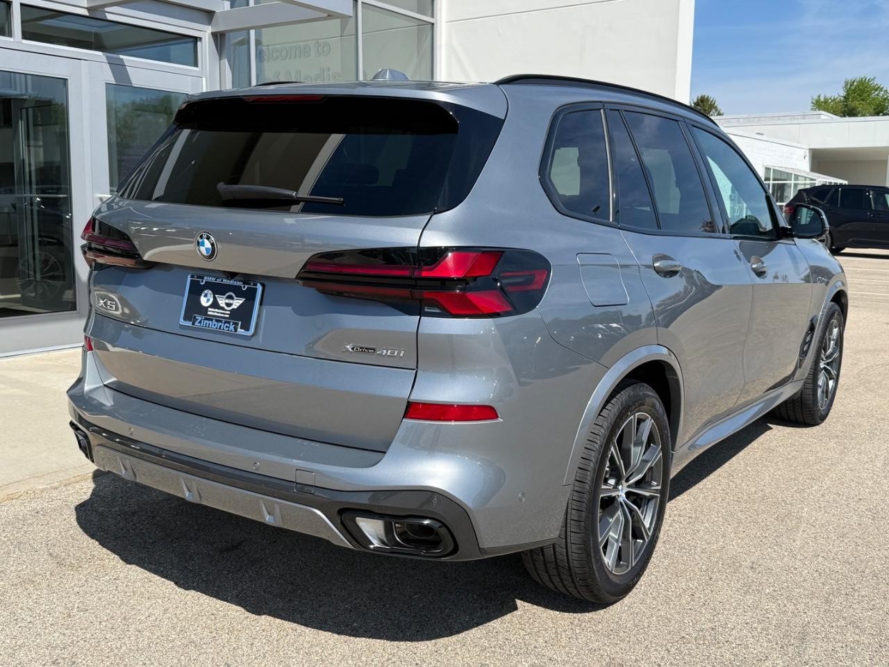 BMW X5 Vehicle Image 03