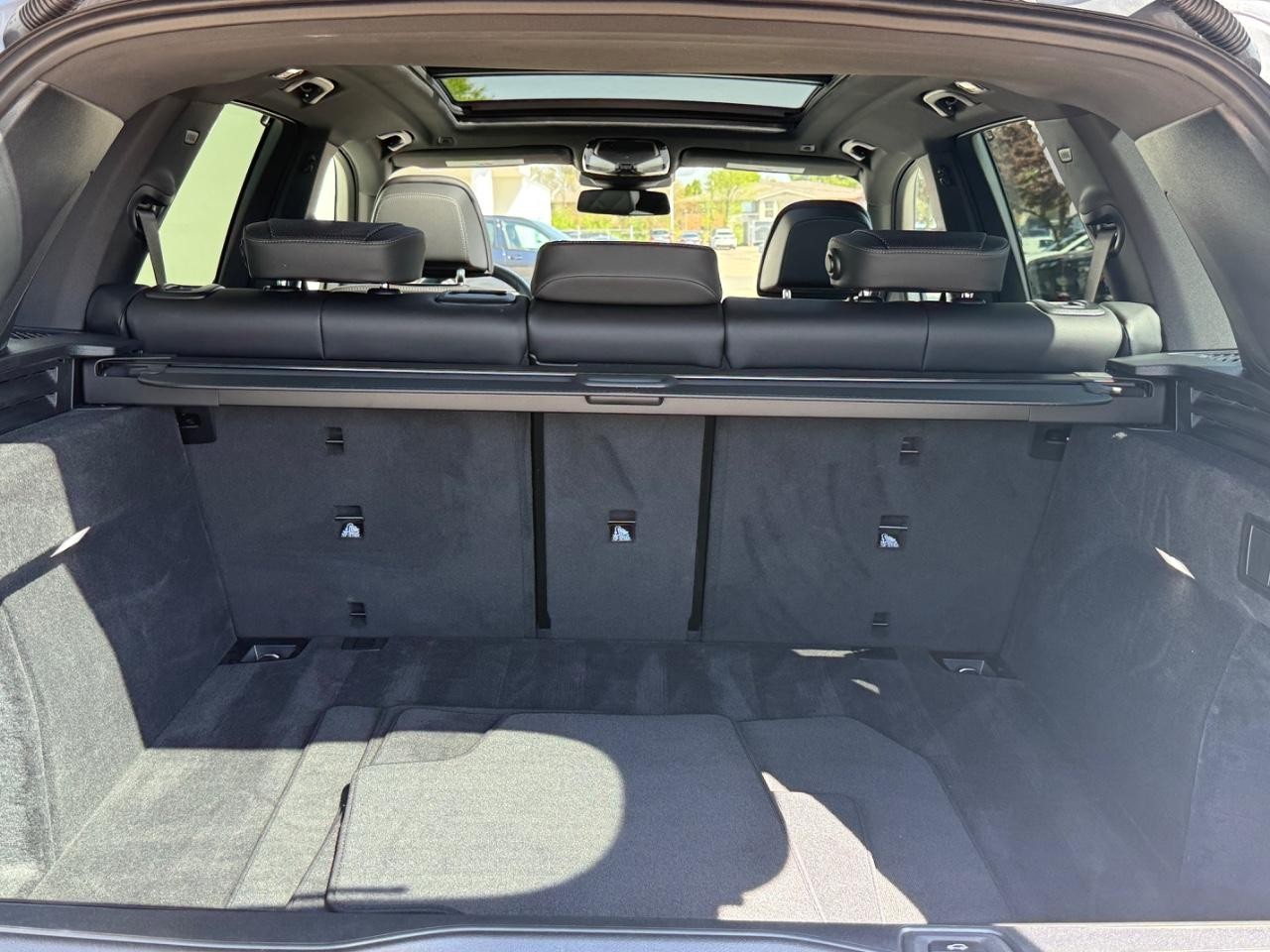 BMW X5 Vehicle Image 05