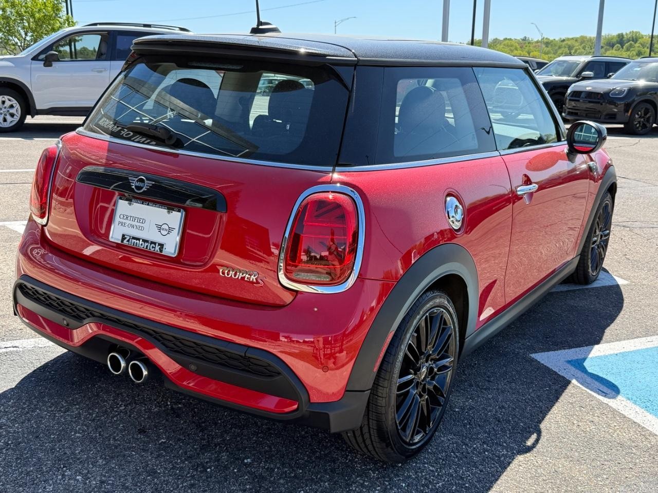 MINI Hardtop 2 Door Vehicle Image 03