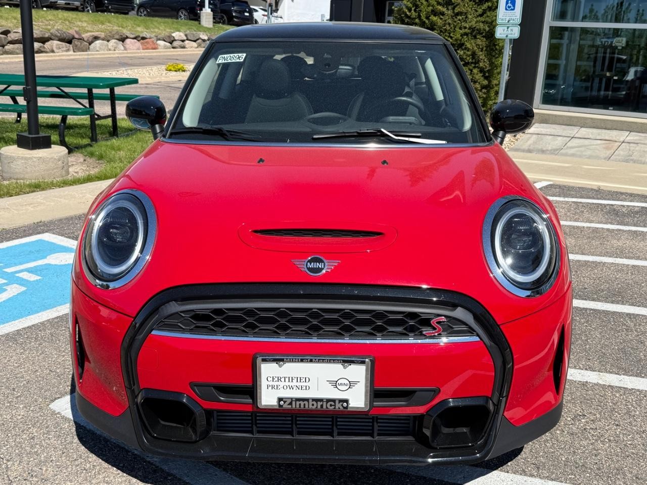 MINI Hardtop 2 Door Vehicle Image 09