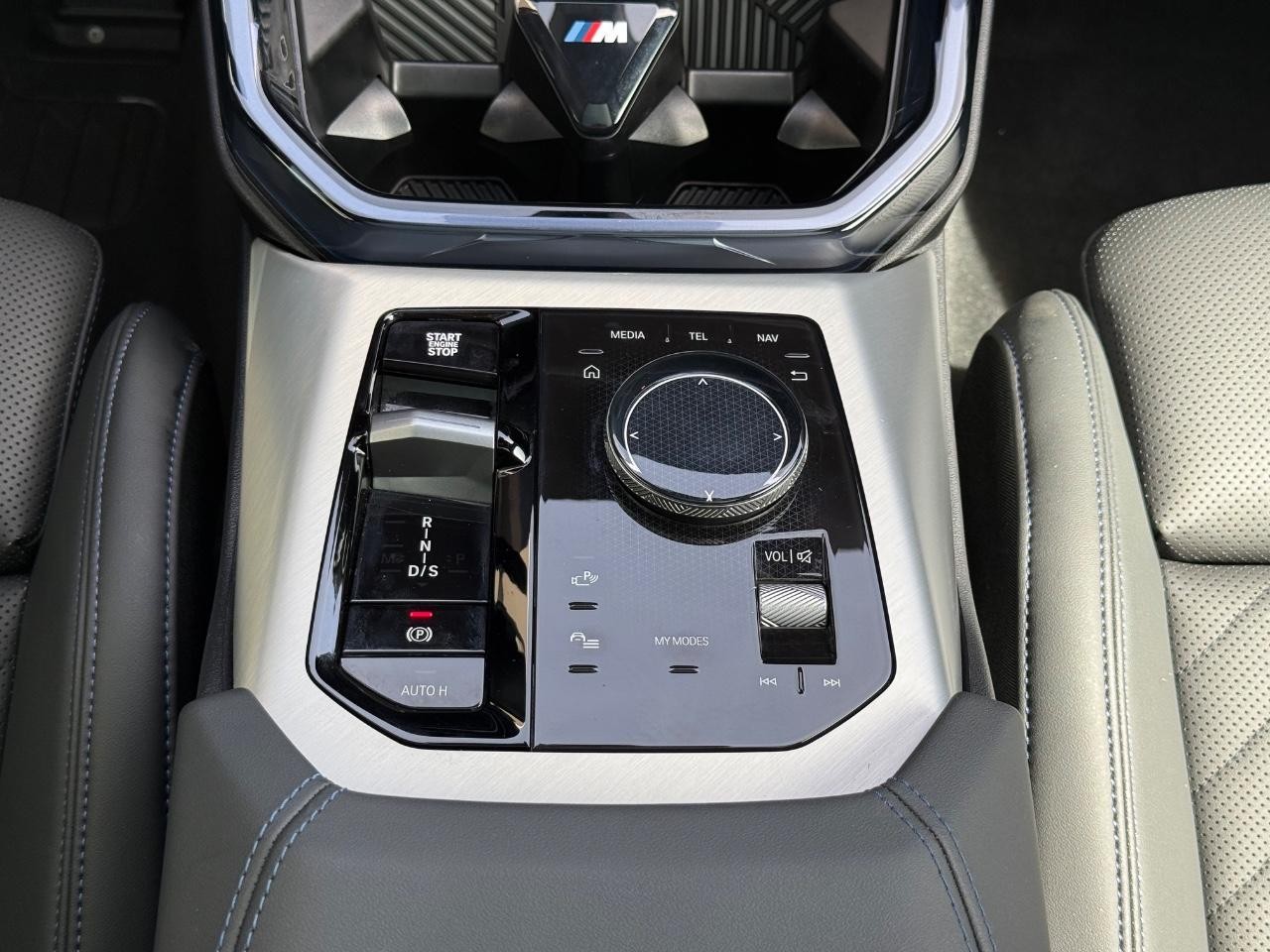 BMW X3 Vehicle Image 12