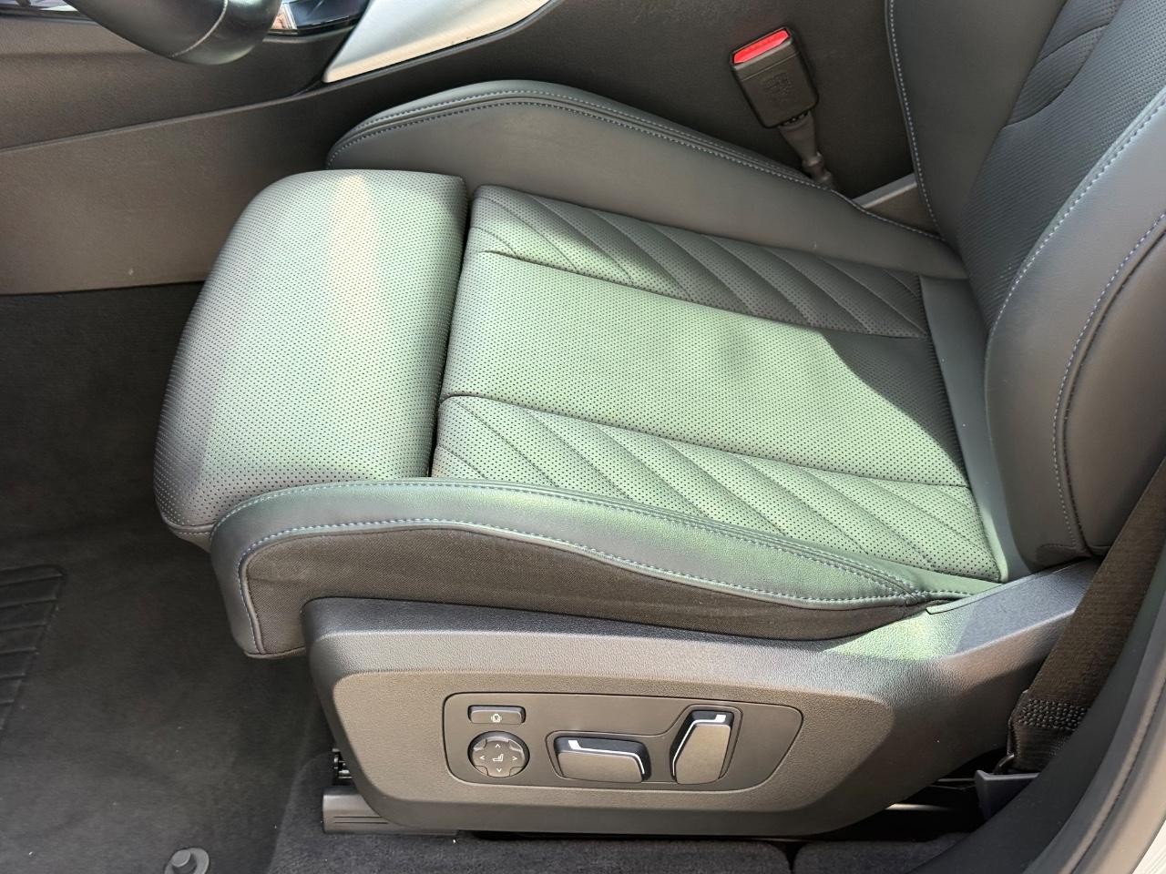 BMW X3 Vehicle Image 22