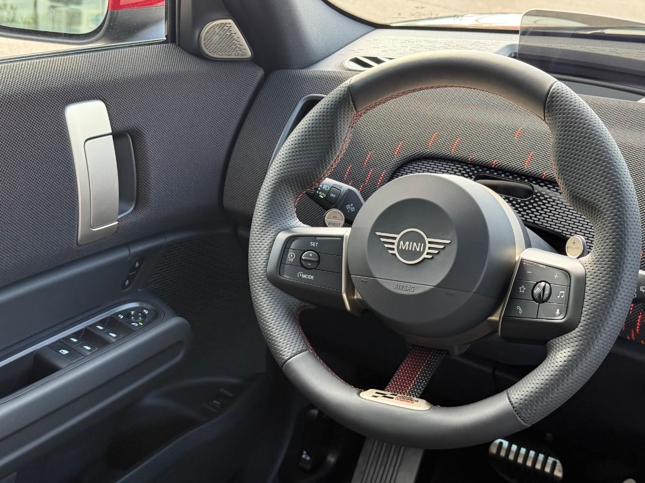 MINI Countryman Vehicle Image 09
