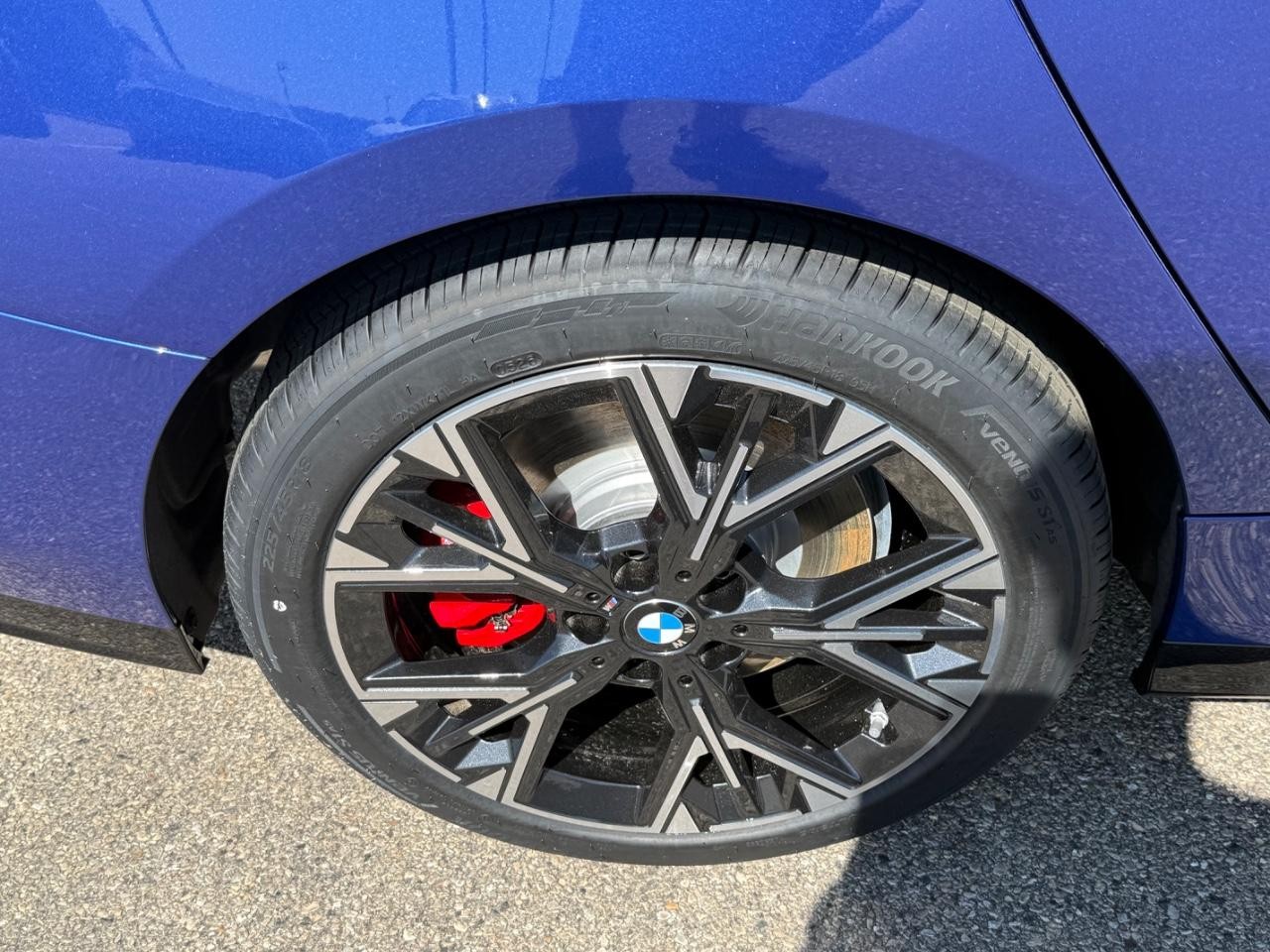 BMW 2 Series Vehicle Image 04