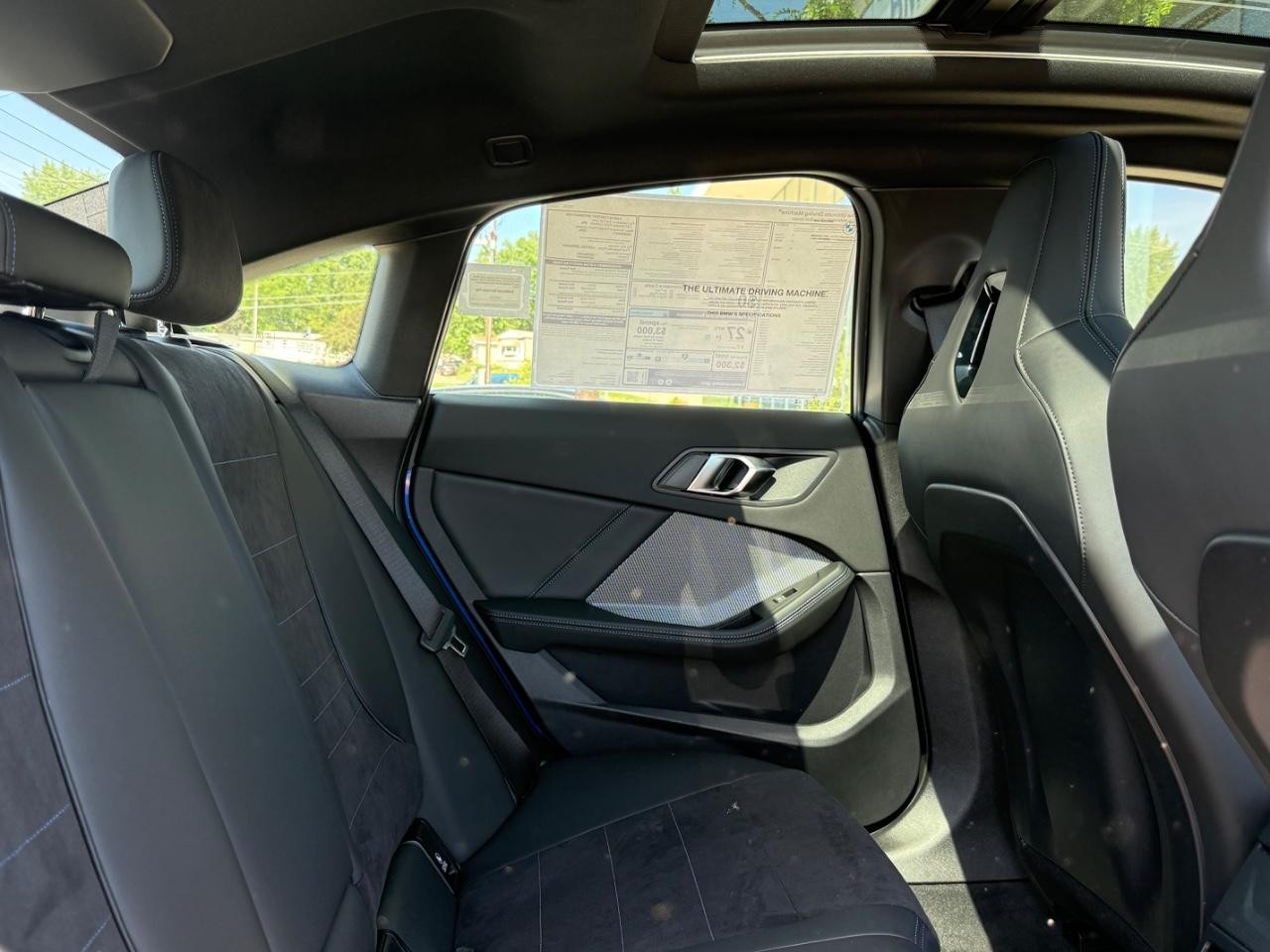 BMW 2 Series Vehicle Image 05
