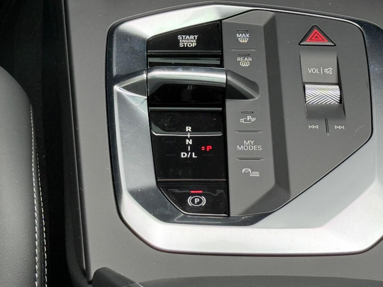 BMW 2 Series Vehicle Image 08