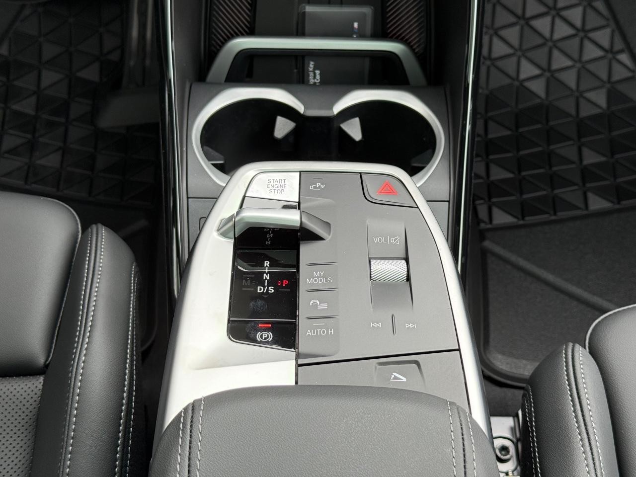 BMW X2 Vehicle Image 08