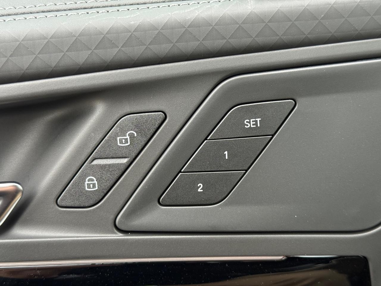 BMW X2 Vehicle Image 11