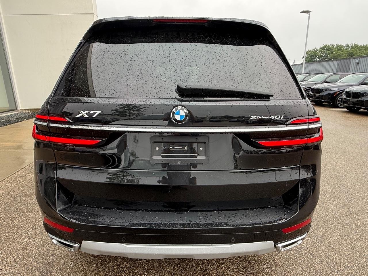 BMW X7 Vehicle Image 04