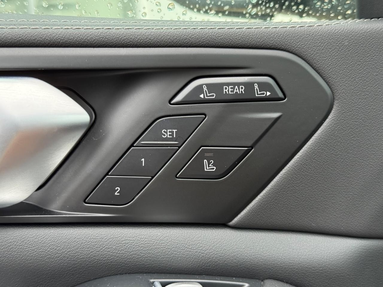 BMW X7 Vehicle Image 17