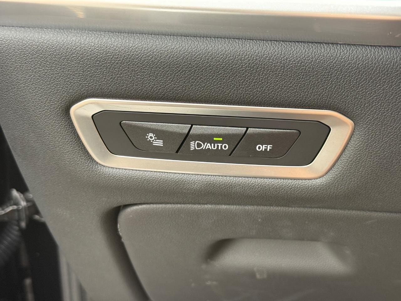 BMW X7 Vehicle Image 23
