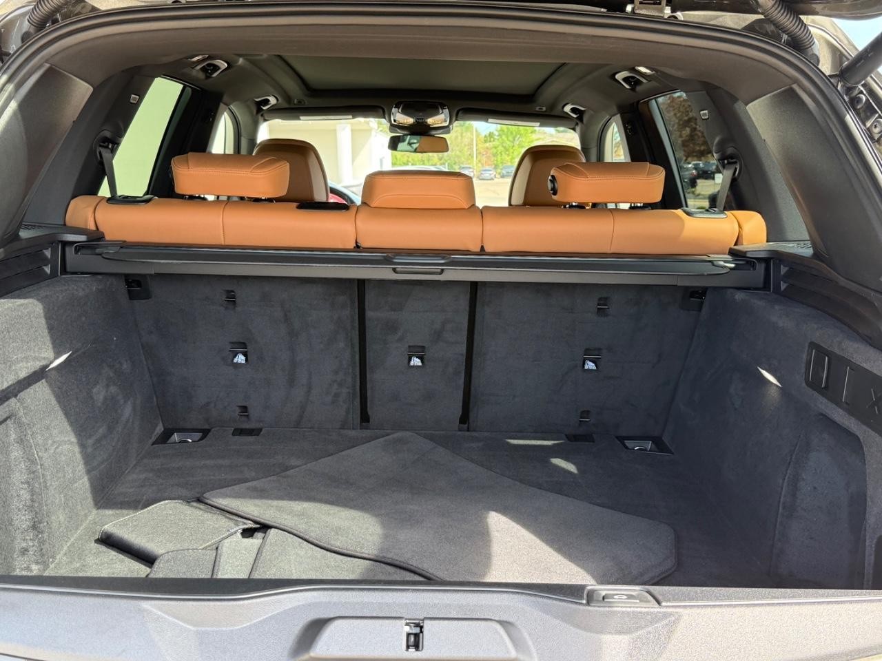 BMW X5 Vehicle Image 05
