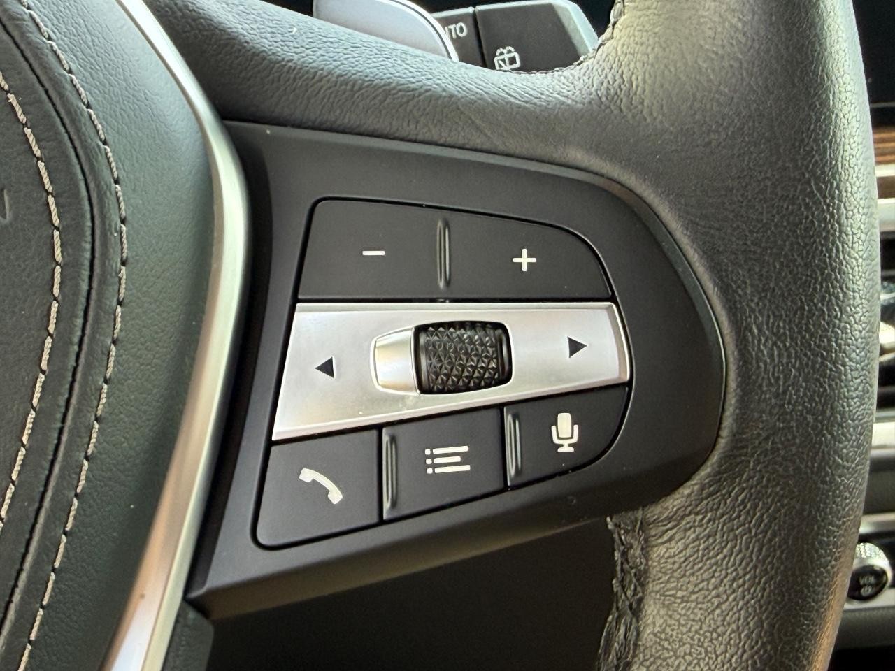 BMW X5 Vehicle Image 18