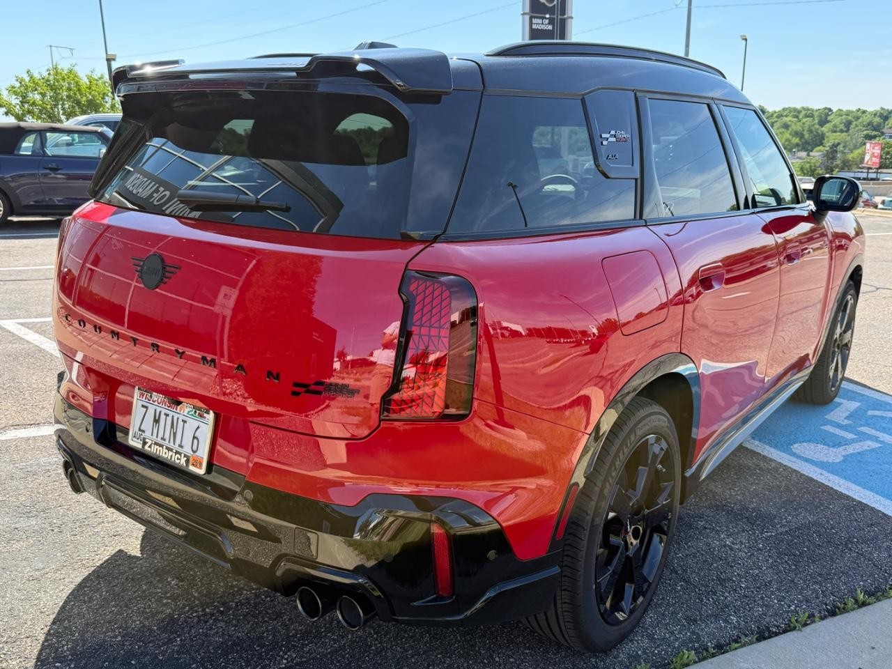 MINI Countryman Vehicle Image 03