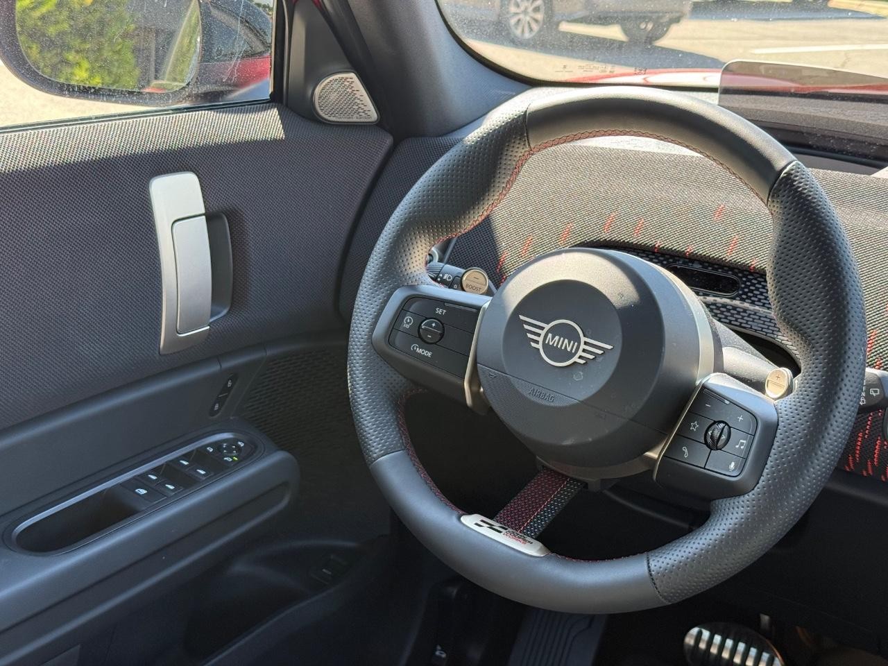 MINI Countryman Vehicle Image 13
