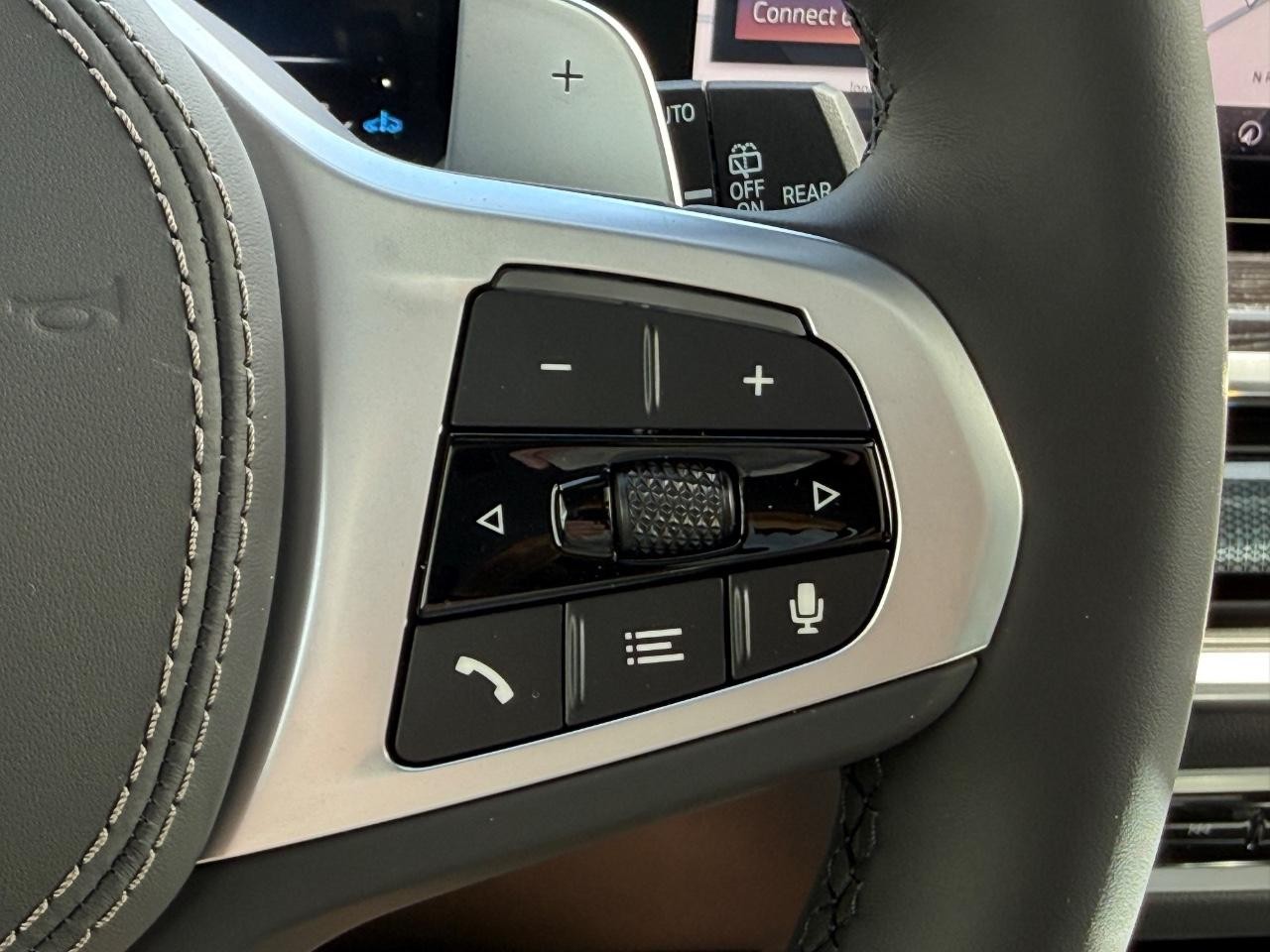BMW X7 Vehicle Image 14