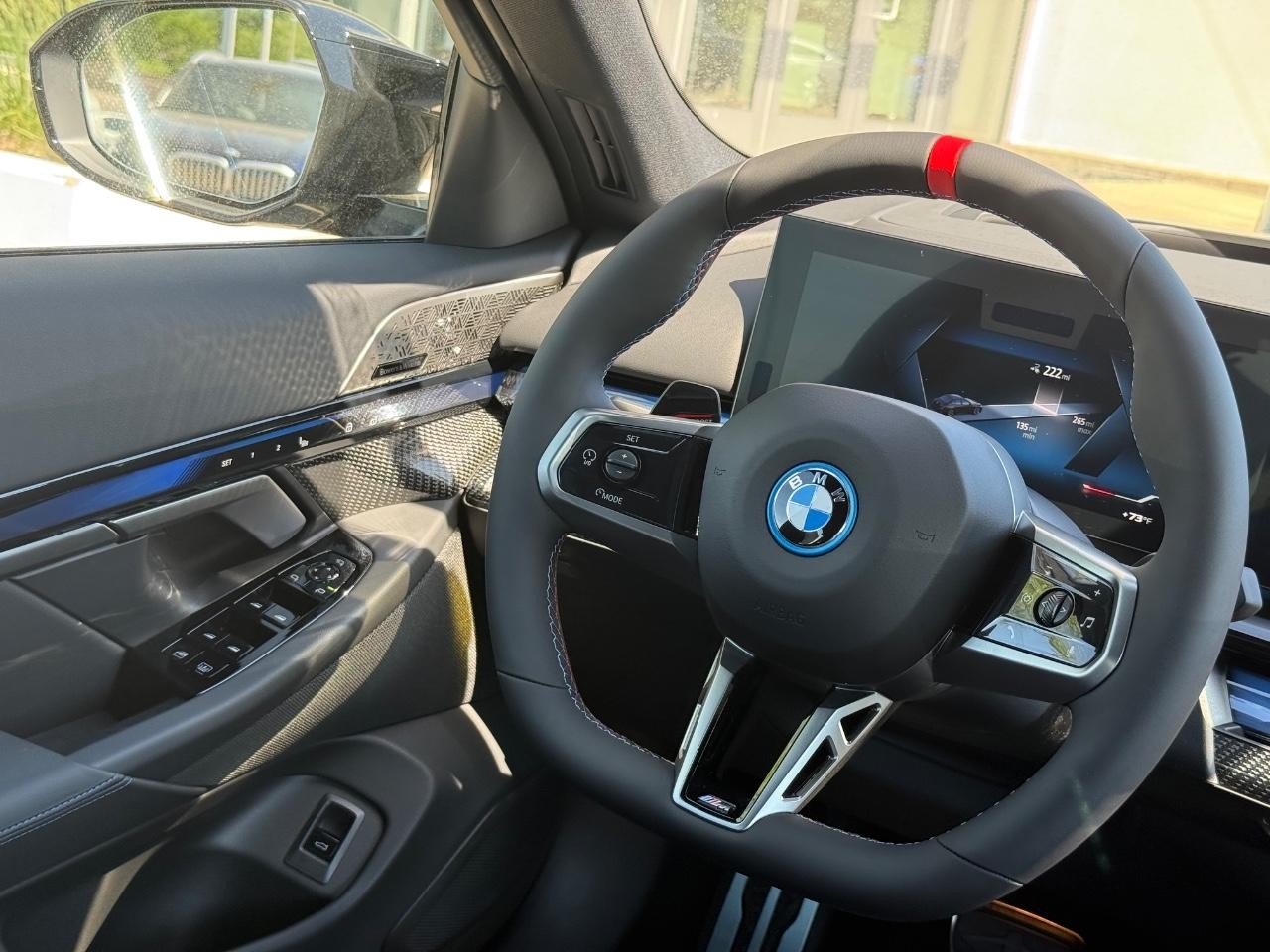 BMW i5 Vehicle Image 09