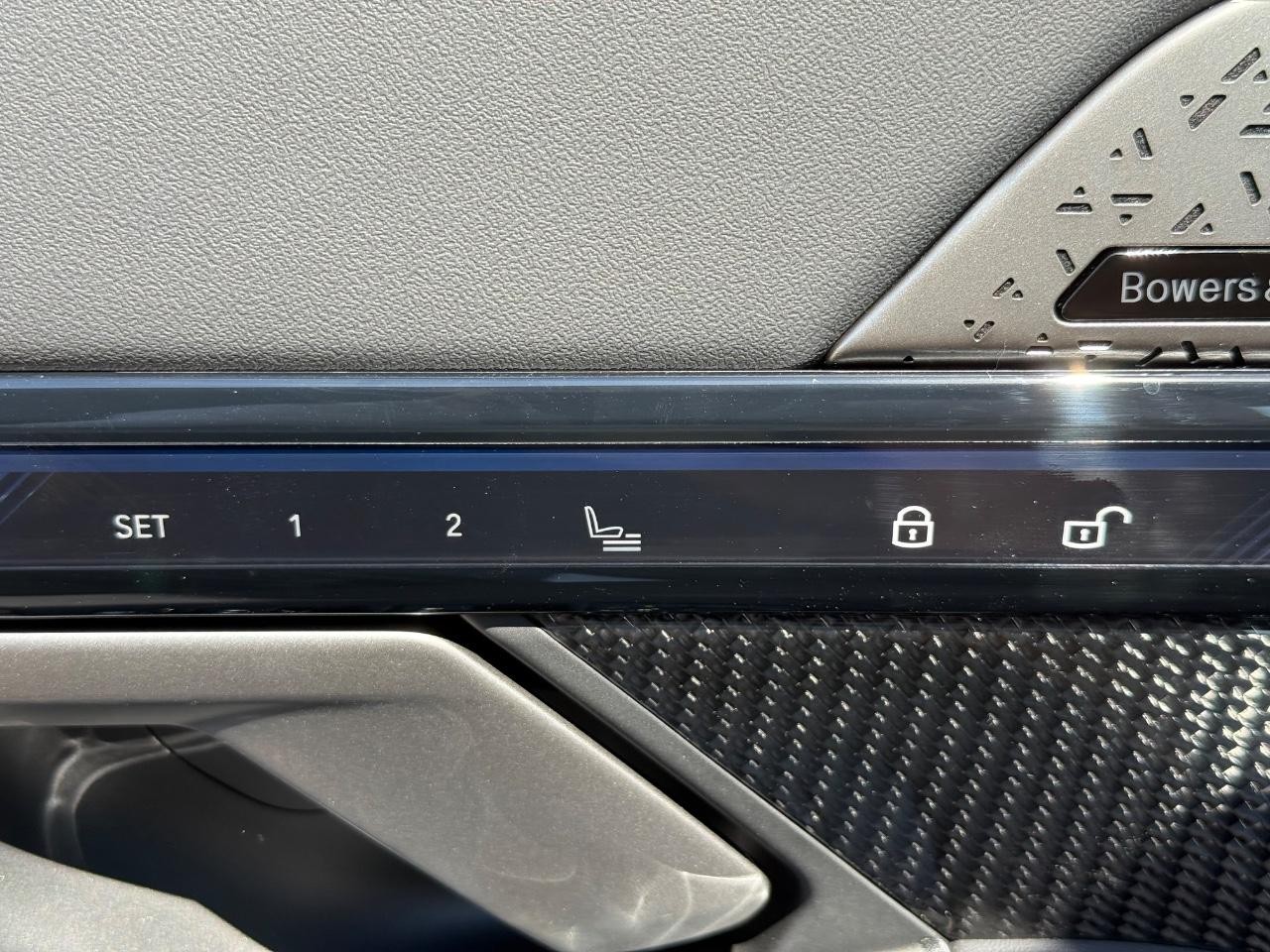 BMW i5 Vehicle Image 11