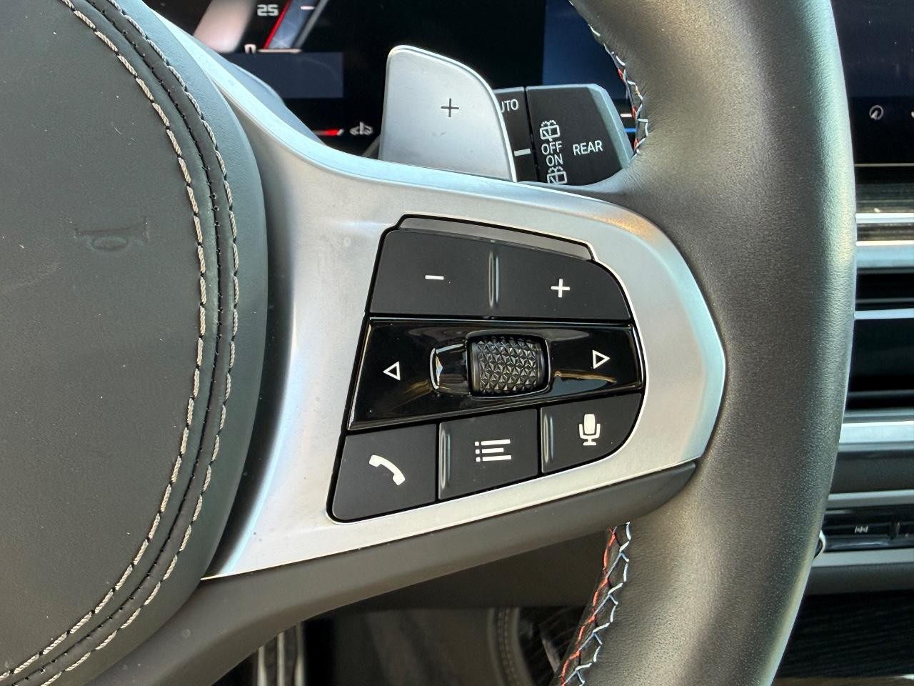 BMW X7 Vehicle Image 14