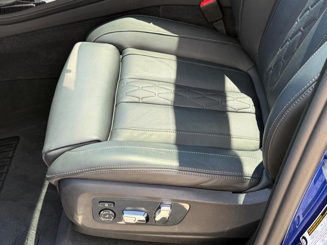 BMW X7 Vehicle Image 19