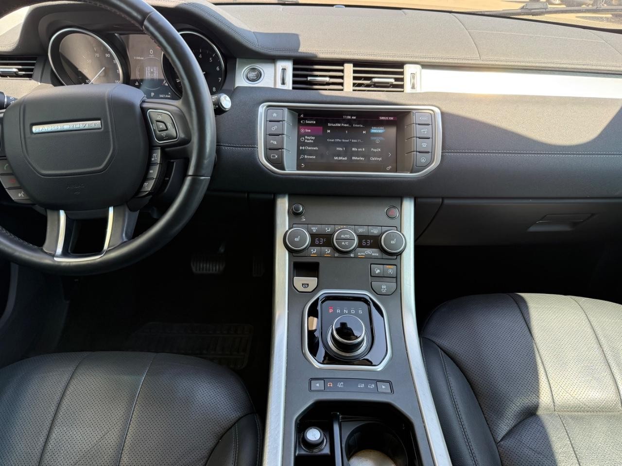 Land Rover Range Rover Evoque Vehicle Image 10