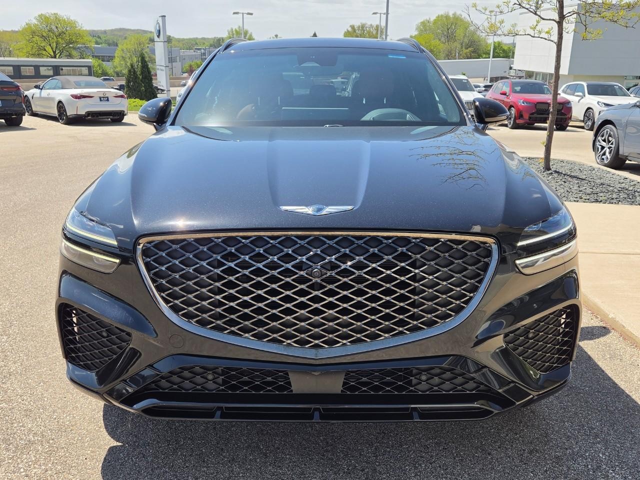 Genesis GV70 Vehicle Image 08