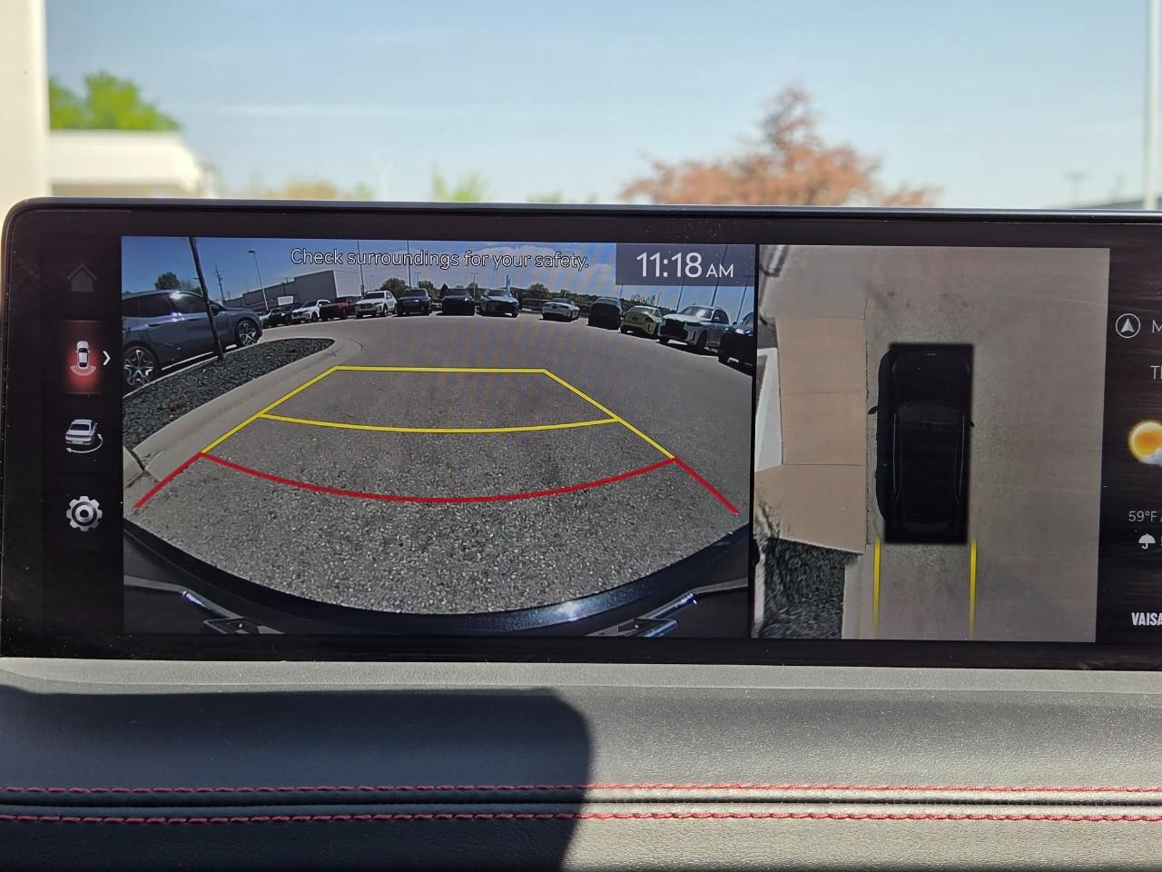Genesis GV70 Vehicle Image 18