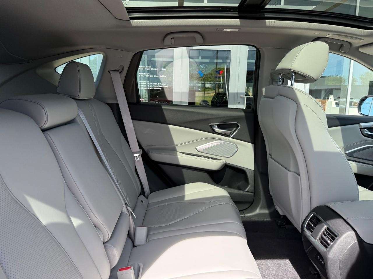 Acura RDX Vehicle Image 10
