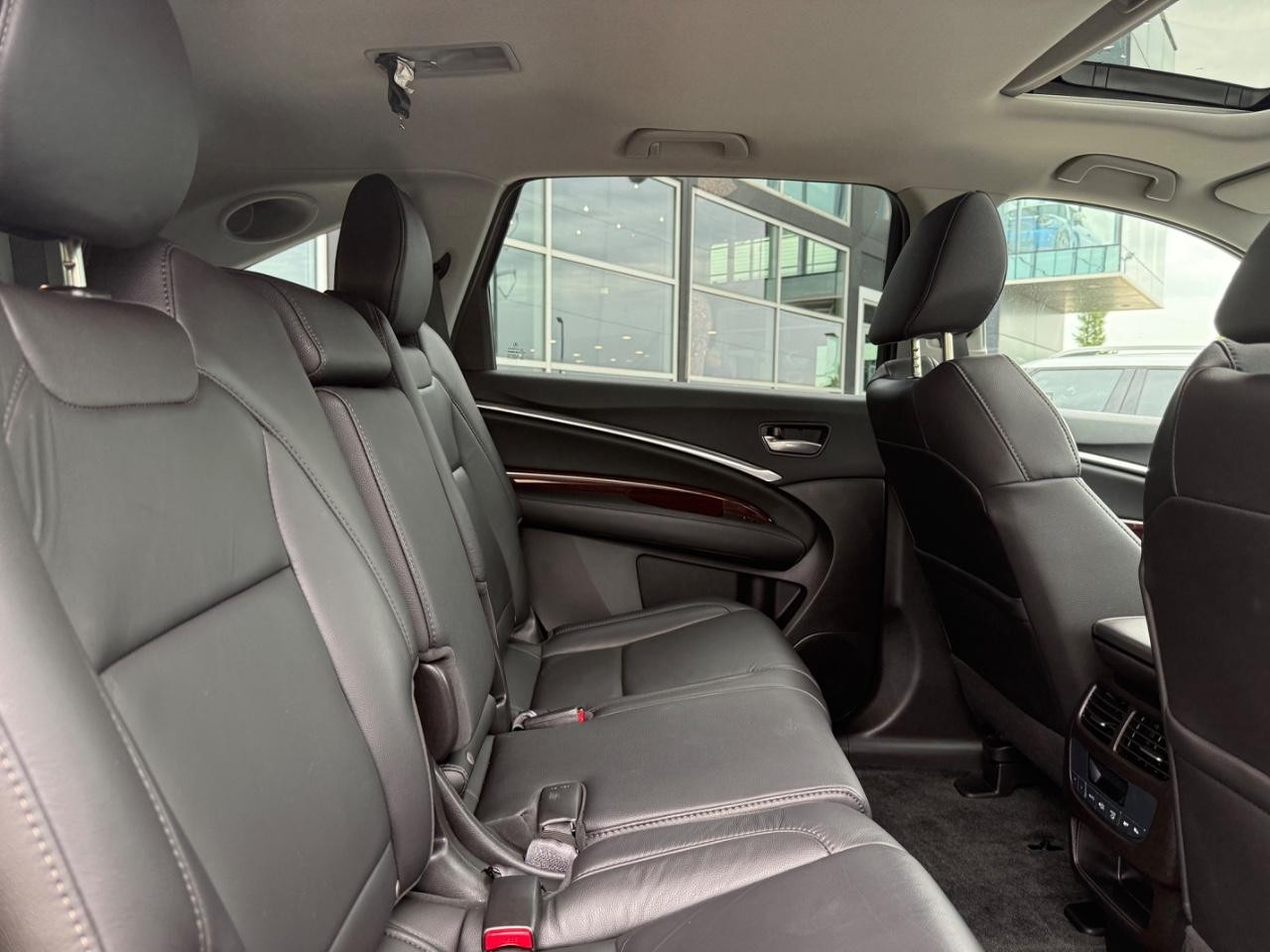 Acura MDX Vehicle Image 10