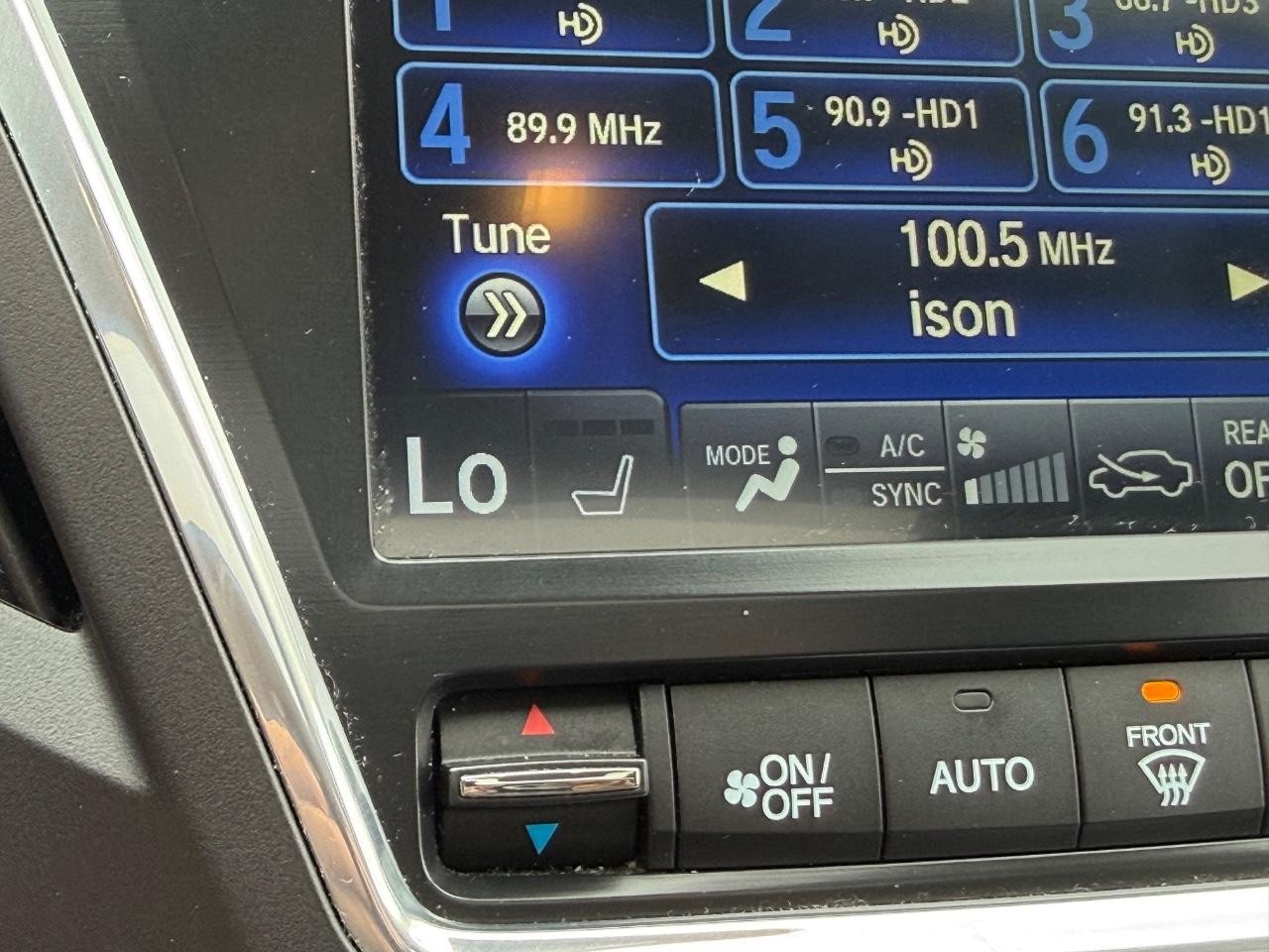 Acura MDX Vehicle Image 21