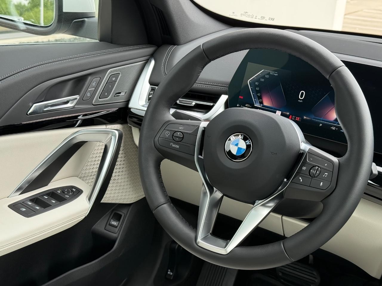 BMW X1 Vehicle Image 08