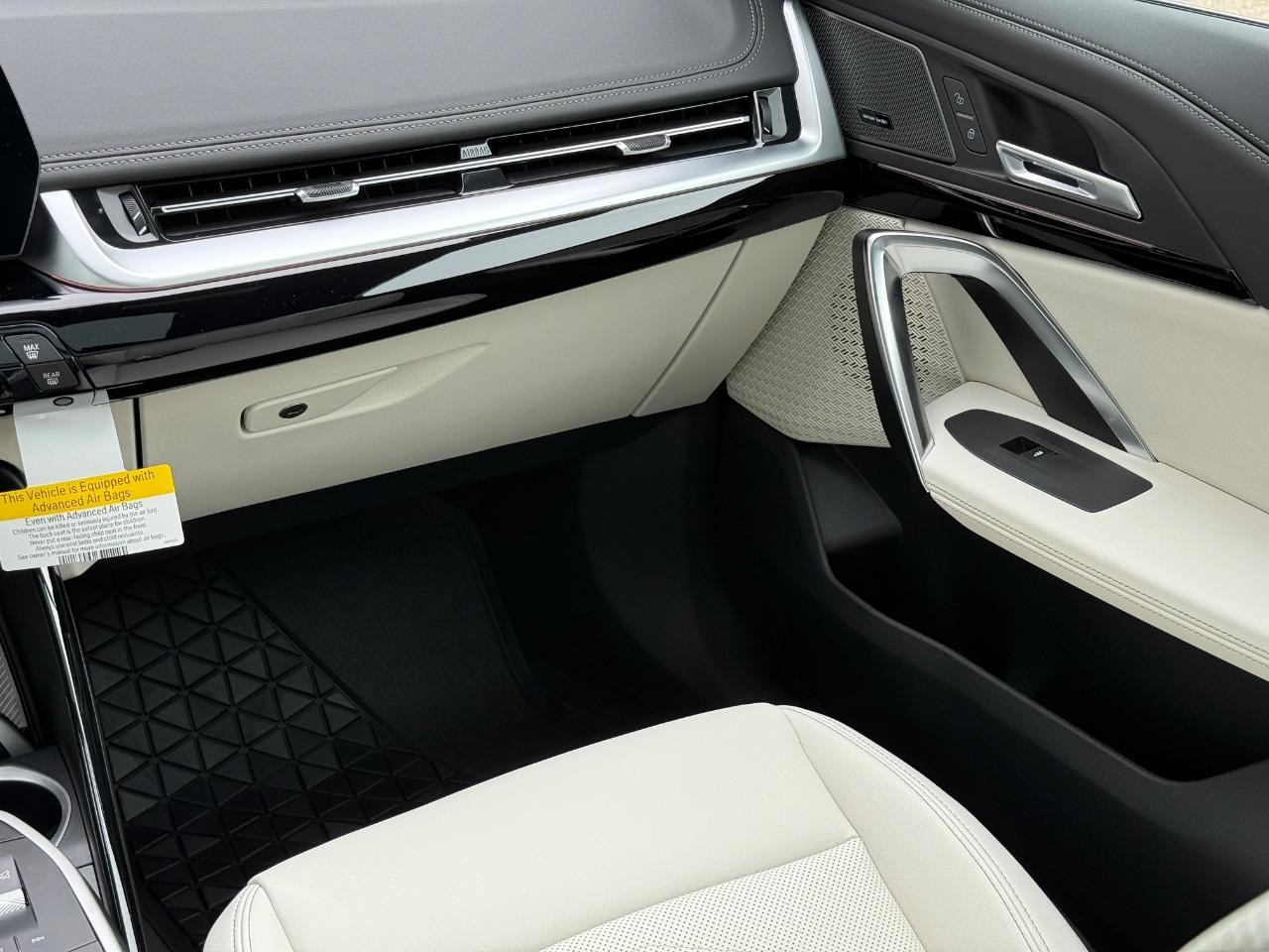 BMW X1 Vehicle Image 09