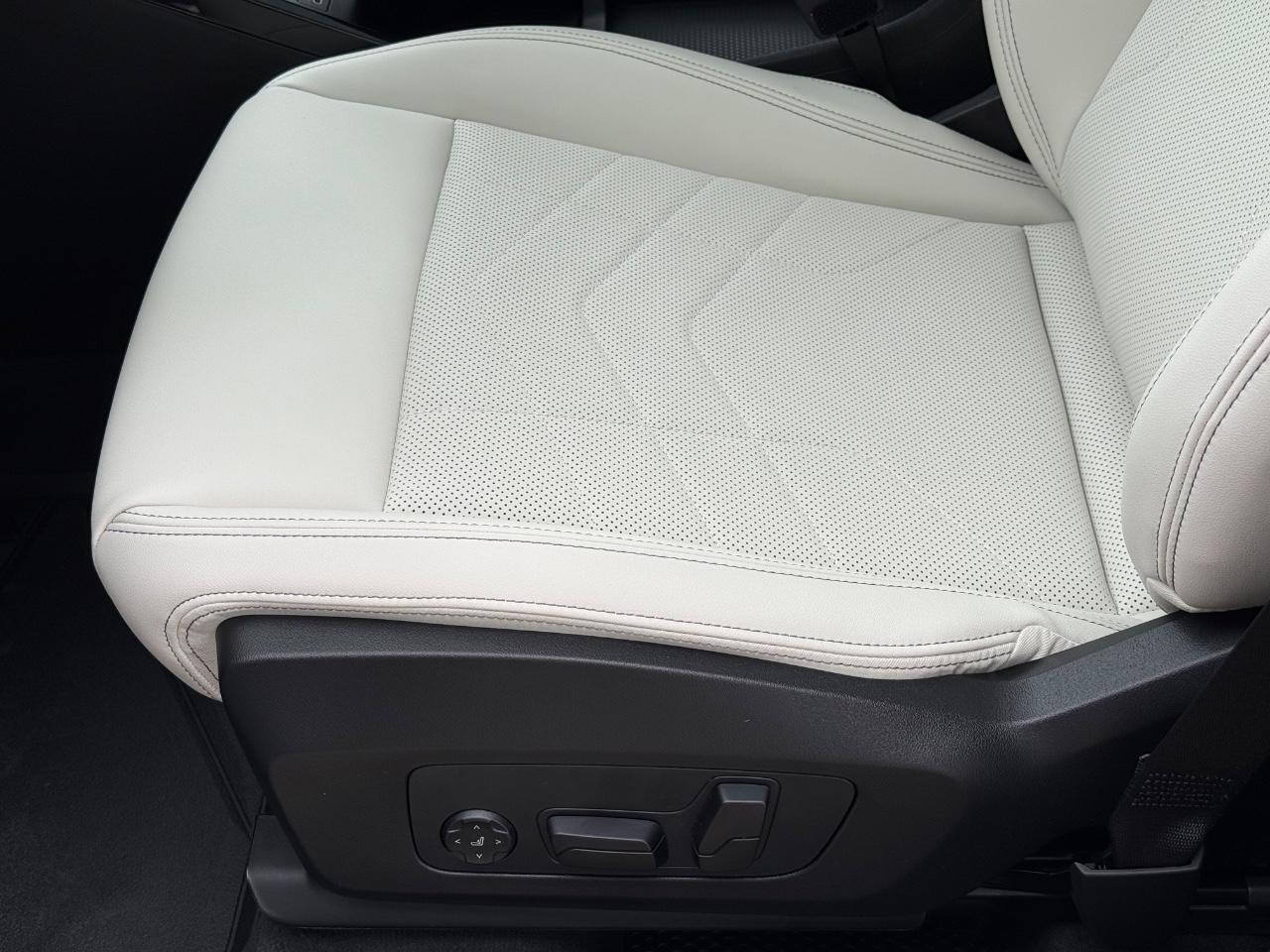 BMW X1 Vehicle Image 17