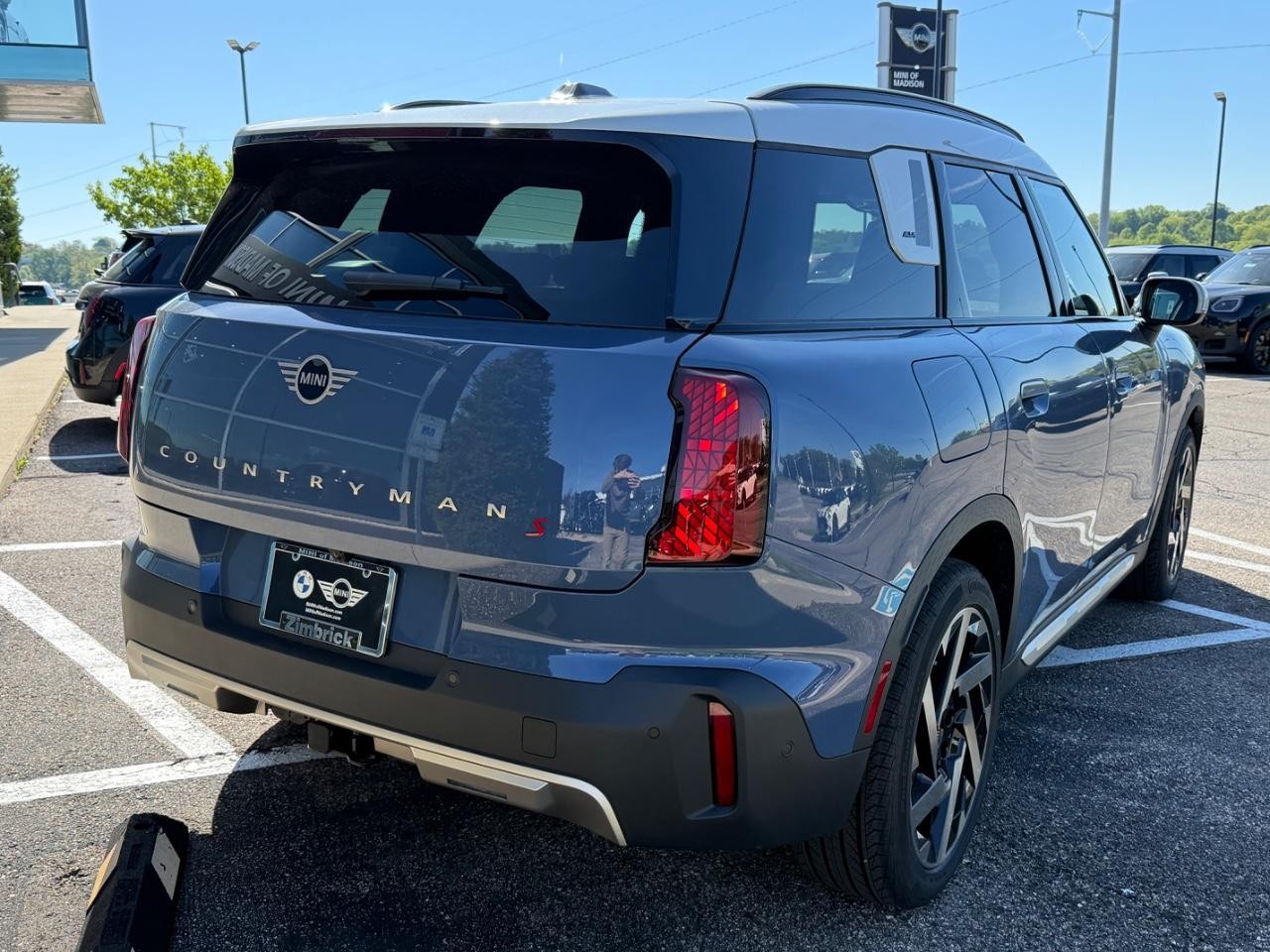 MINI Countryman Vehicle Image 03